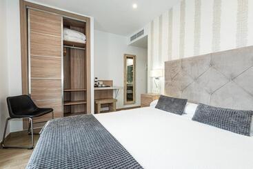 پانسیون Hostal Boutique Aurora