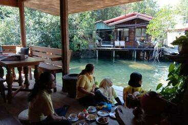 پانسیون The Canale Boutique Stay Koh Kood