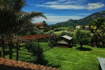 تختخواب و صبحانه Agriturismo Le Tre Stelle