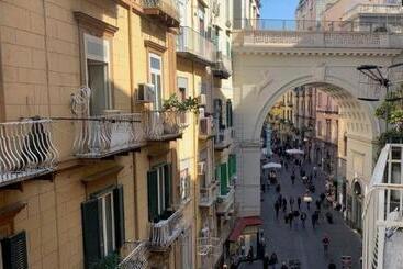 تختخواب و صبحانه Casa Cupiello Via Chiaia Casa Vacanze Ad Uso Esclusivo