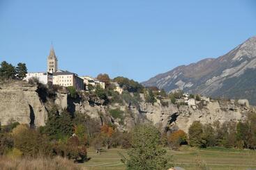 تختخواب و صبحانه Le Vieux Chalet