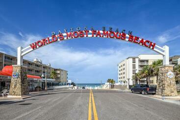 شقة فندقية Daytona Condo With Beautiful Ocean And City View