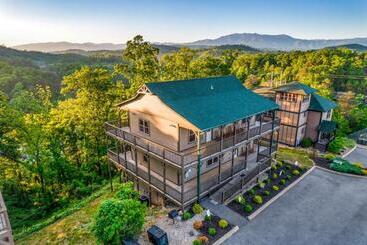 Holiday Special, Theater, Hot Tub, Game Room, 5mins To Dollywood