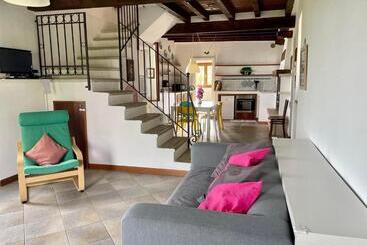 هتل Agriturismo Valsiniga
