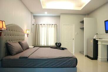 هتل Home Resort