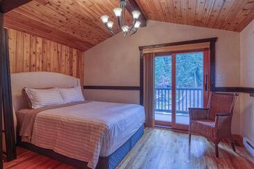 Mountain Retreat, Panoramic Lake Views