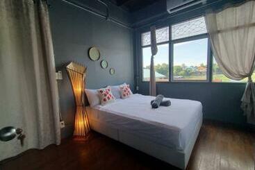 پانسیون Tharuadaeng Old City Ayutthaya ท่าเรือแดง กรุงเก่า อยุธยา