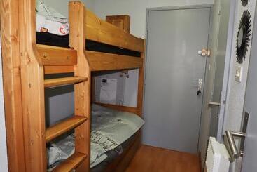 Charmant Studio Rénové Au Centre De Samoëns, Avec Balcon, Parking Et Accès Bus à 150m   Fr 1 624 106
