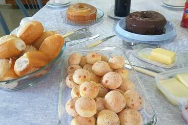تختخواب و صبحانه Suítes Dona Paris