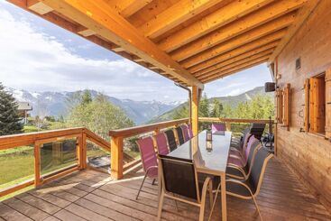 Crystal De Neige Luxury Chalet Spa & Jacuzzi