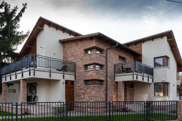 Hídfő Apartman Nyugalom Szigetei
