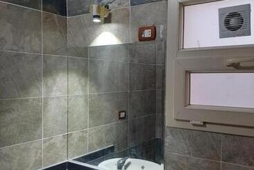 هتل Diamond Dahab House