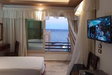 هتل Diamond Dahab House