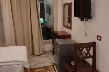هتل Diamond Dahab House