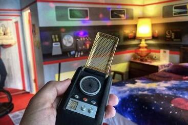 هتل The Star Trek Uss Enterprise Room At The Itty Bitty Inn
