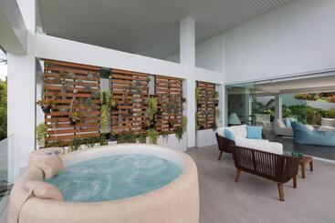 هتل Panoramic Duplex Studio