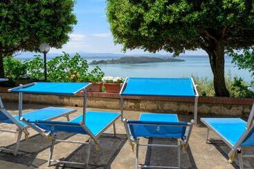 پانسیون Panorami Sul Trasimeno