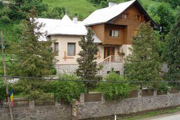 Pensiunea Aurora Albac