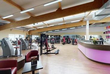 Sporthotel Neuruppin   Apartmenthaus Mit Ferienwohnungen