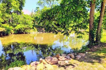 Hanky Panky 1 Bedroom On The River Pet Friendly With Fee Free Activity Tickets!