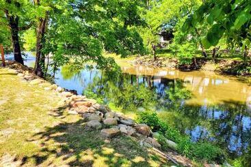Hanky Panky 1 Bedroom On The River Pet Friendly With Fee Free Activity Tickets!