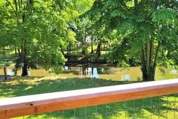 Hanky Panky 1 Bedroom On The River Pet Friendly With Fee Free Activity Tickets!