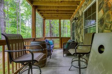 Hidden Cove Cabin