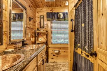 Hidden Cove Cabin