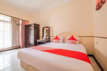 Reddoorz At Hotel Padjajaran Tasikmalaya