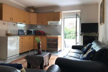 Lovely Apartment In Front Of The Lake