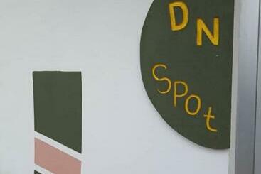Mooksquare   Dn Spot
