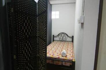 펜션 บ้านพรศรี Homestay