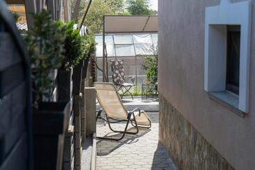 Perfect Stay 2