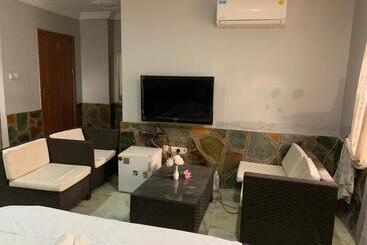 Self Contained Master Bedroom Apartment In Tema