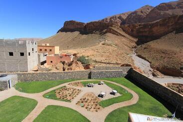 هتل New Mars Dades