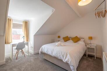 Kingsway Property