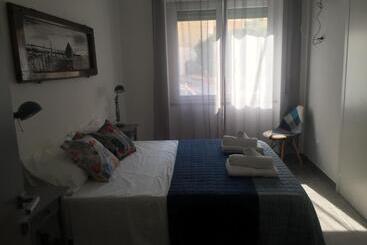 پانسیون Aquamarina Rooms
