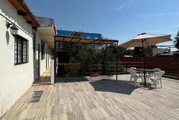 پانسیون The Florenthina S House