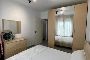 Seaview Apartment