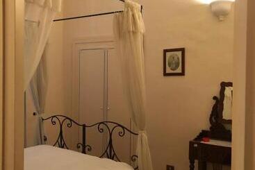 Tuscia Castle Apartments