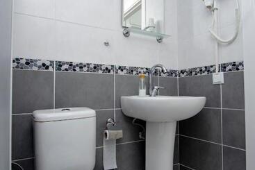 Arney Suites