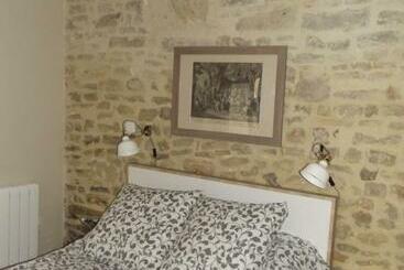 تختخواب و صبحانه Chambre D´hote En Famille