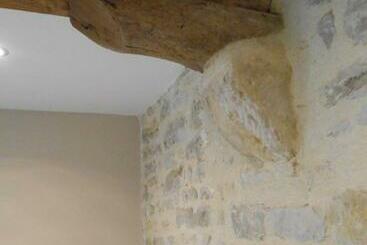 تختخواب و صبحانه Chambre D´hote En Famille