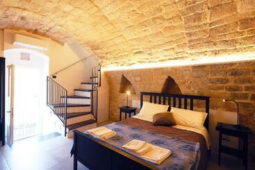 تختخواب و صبحانه Ibla Barocca