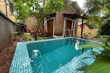דירות לתיירים Cheerful 3 Bedroom Villa With Private Plunge Pool, Candolim, Goa