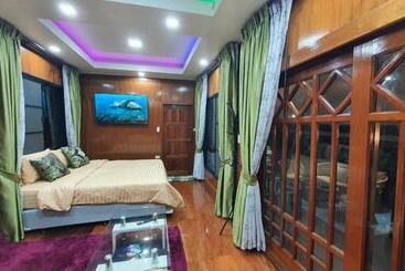 پانسیون บ้านสวนในฝัน ตลาดน้ำท่าคา