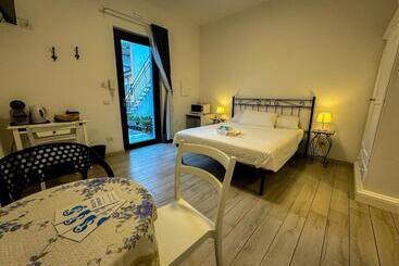 پانسیون Sg Rooms   Casa Laura