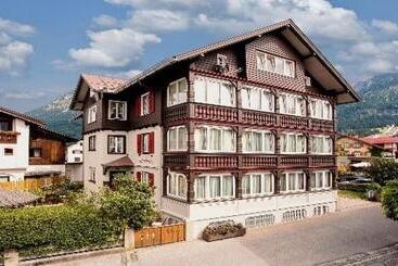 پانسیون Gästehaus Maxheim