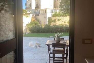 پانسیون Lamanna Summer House