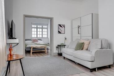 Rodney Street Townhouse & Apartments, Central & Stylish
